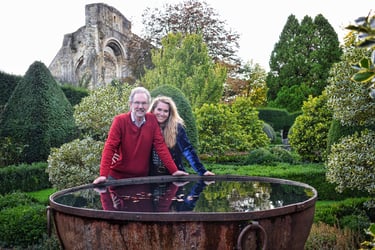 Thrings oversees sale of historic Abbey House & Gardens